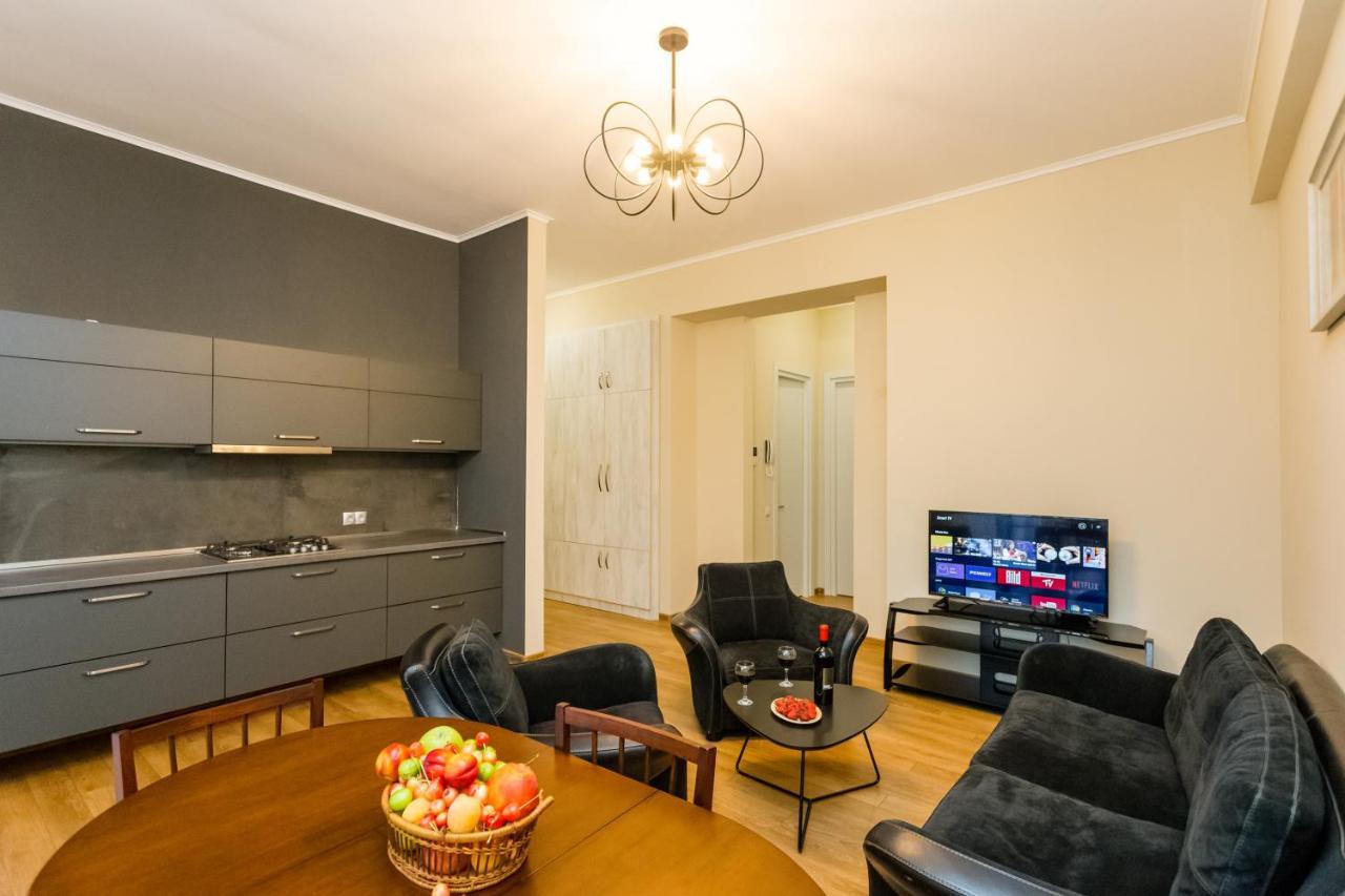 New!-Downtown Apartment Ll Тбилиси Екстериор снимка